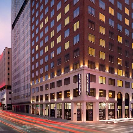 Hampton Inn & Suites Dallas Downtown Exterior photo